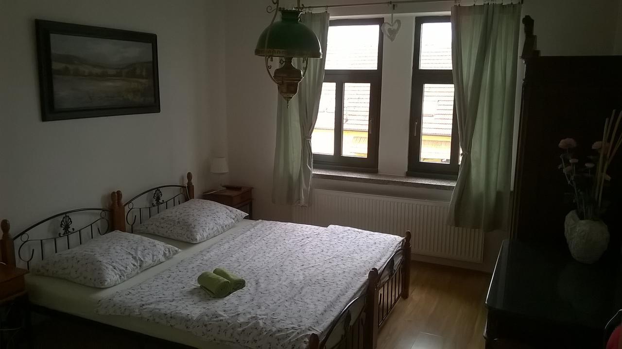 Penzion Vecerka Леднице Екстериор снимка